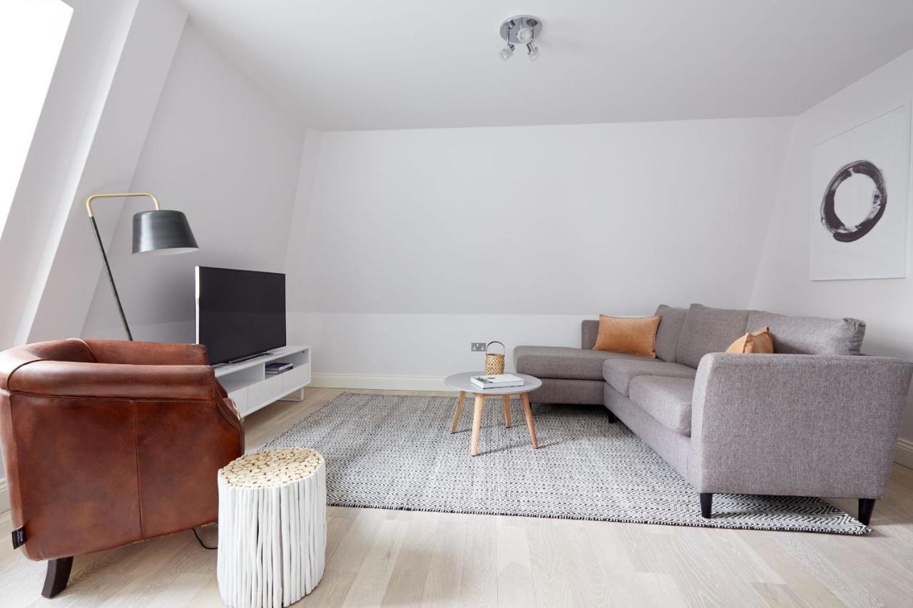 7Vh Virginia House, 31 Bloomsbury Way By City Living London Kültér fotó